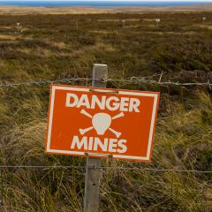 Danger mines sign